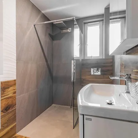 Sea View By Grand Apartment